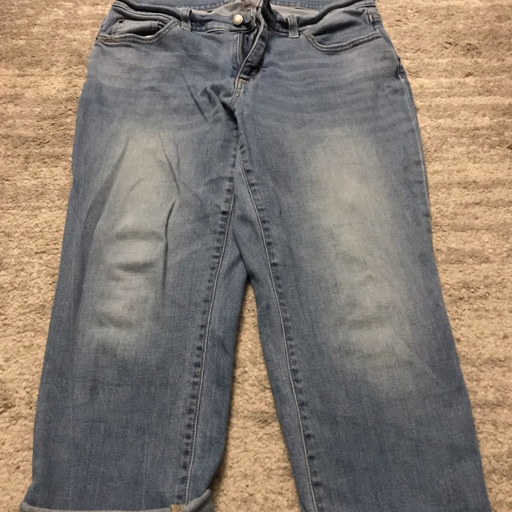 Universal Thread crop jeans